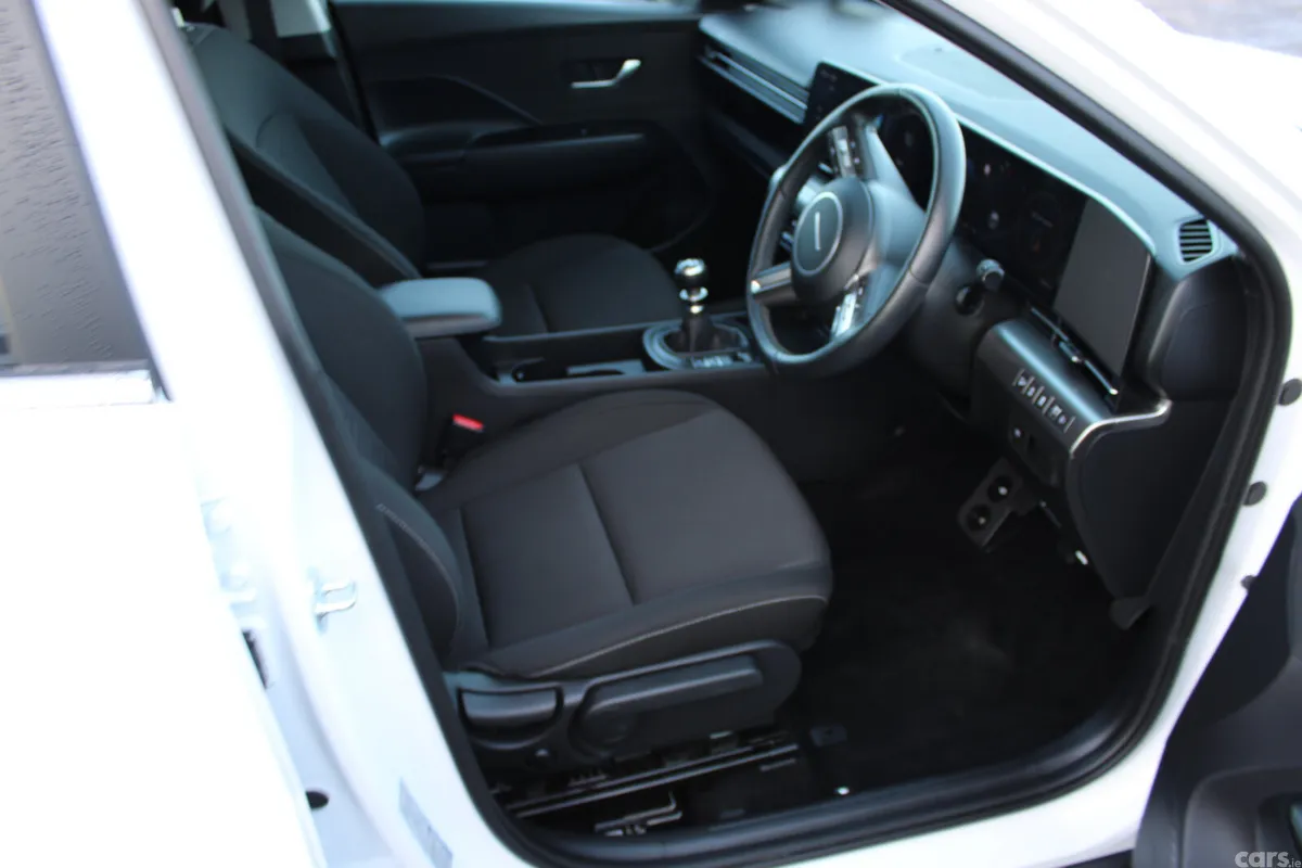 Hyundai KONA MPV, Petrol, 2026, White