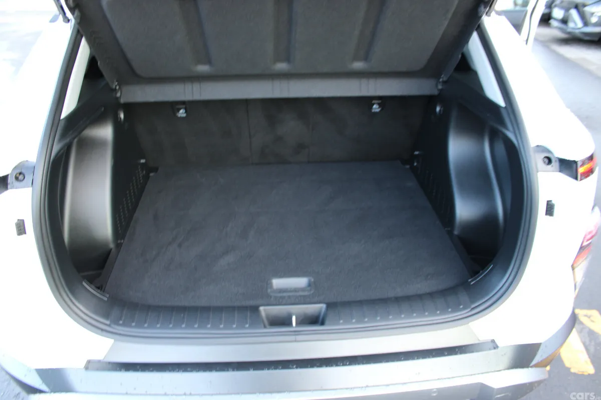 Hyundai KONA MPV, Petrol, 2026, White