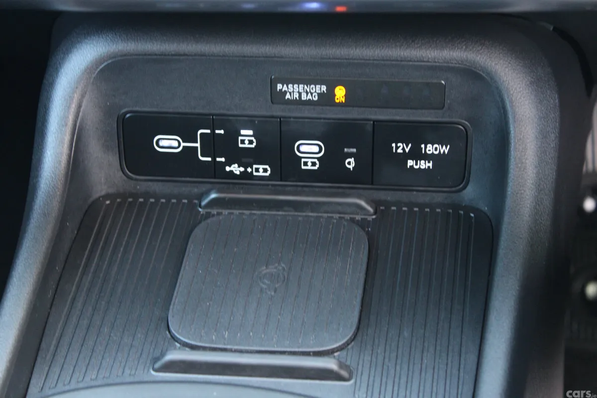 Hyundai KONA MPV, Petrol, 2026, White