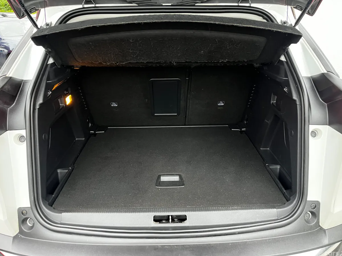 Peugeot 3008 SUV, Petrol, 2020, White