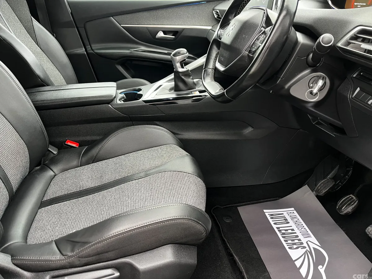 Peugeot 3008 SUV, Petrol, 2020, White