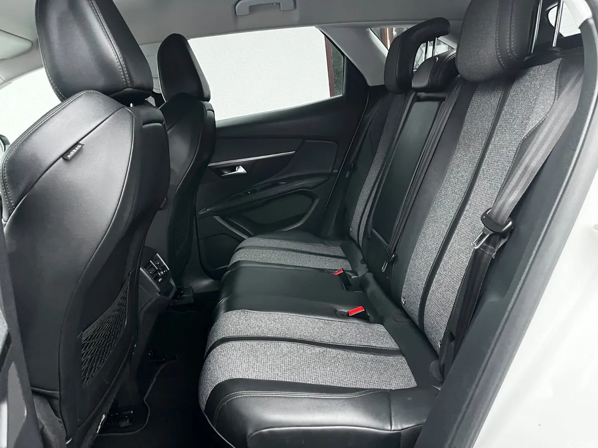 Peugeot 3008 SUV, Petrol, 2020, White