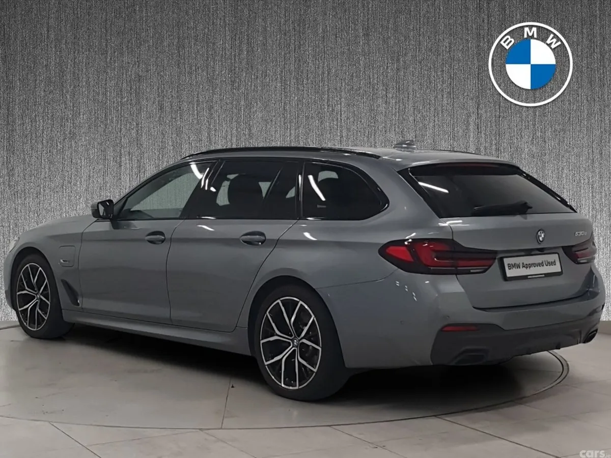 BMW 5-Series Estate, Petrol Plug-in Hybrid, 2024, Grey