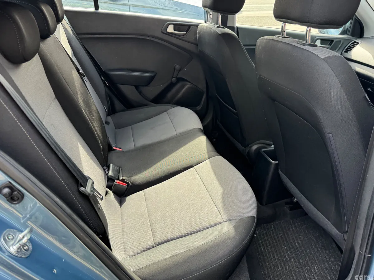 Hyundai i20 Hatchback, Petrol, 2019, Blue