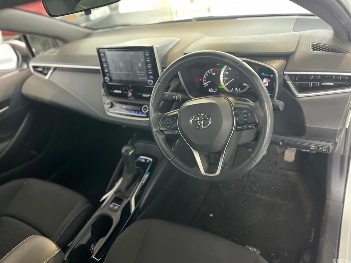 Toyota Corolla Hatchback, Petrol Hybrid, 2019, White