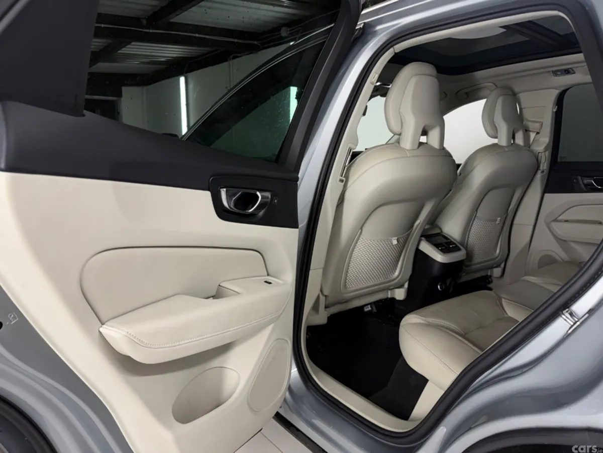 Volvo XC60 SUV, Diesel, 2018, Silver