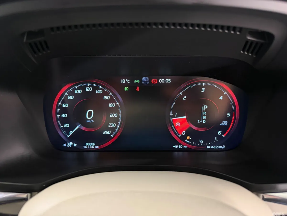Volvo XC60 SUV, Diesel, 2018, Silver