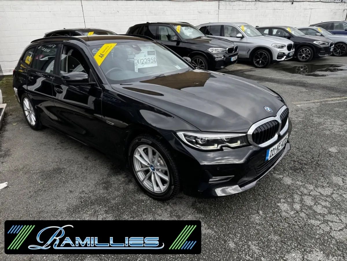 BMW 3-Series Estate, Petrol Plug-in Hybrid, 2022, Black