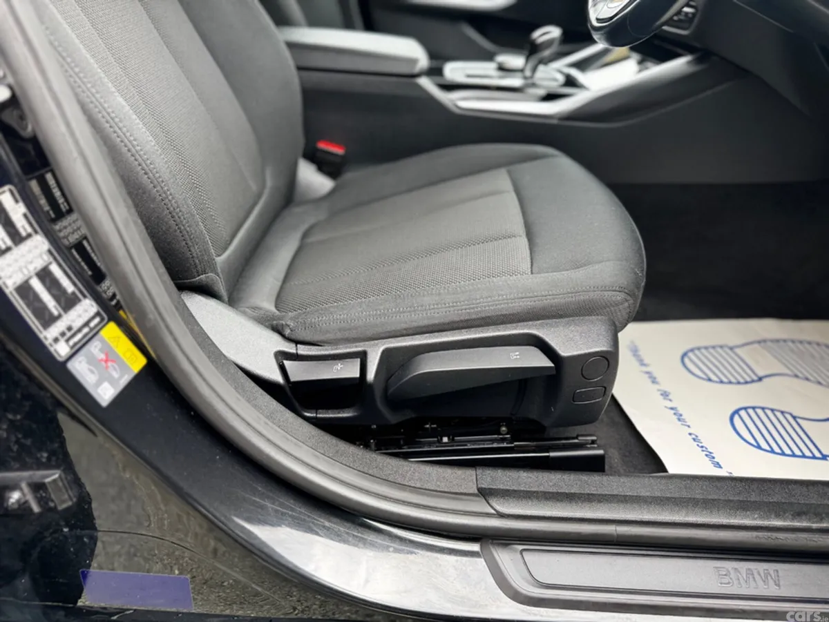 BMW 3-Series Estate, Petrol Plug-in Hybrid, 2022, Black
