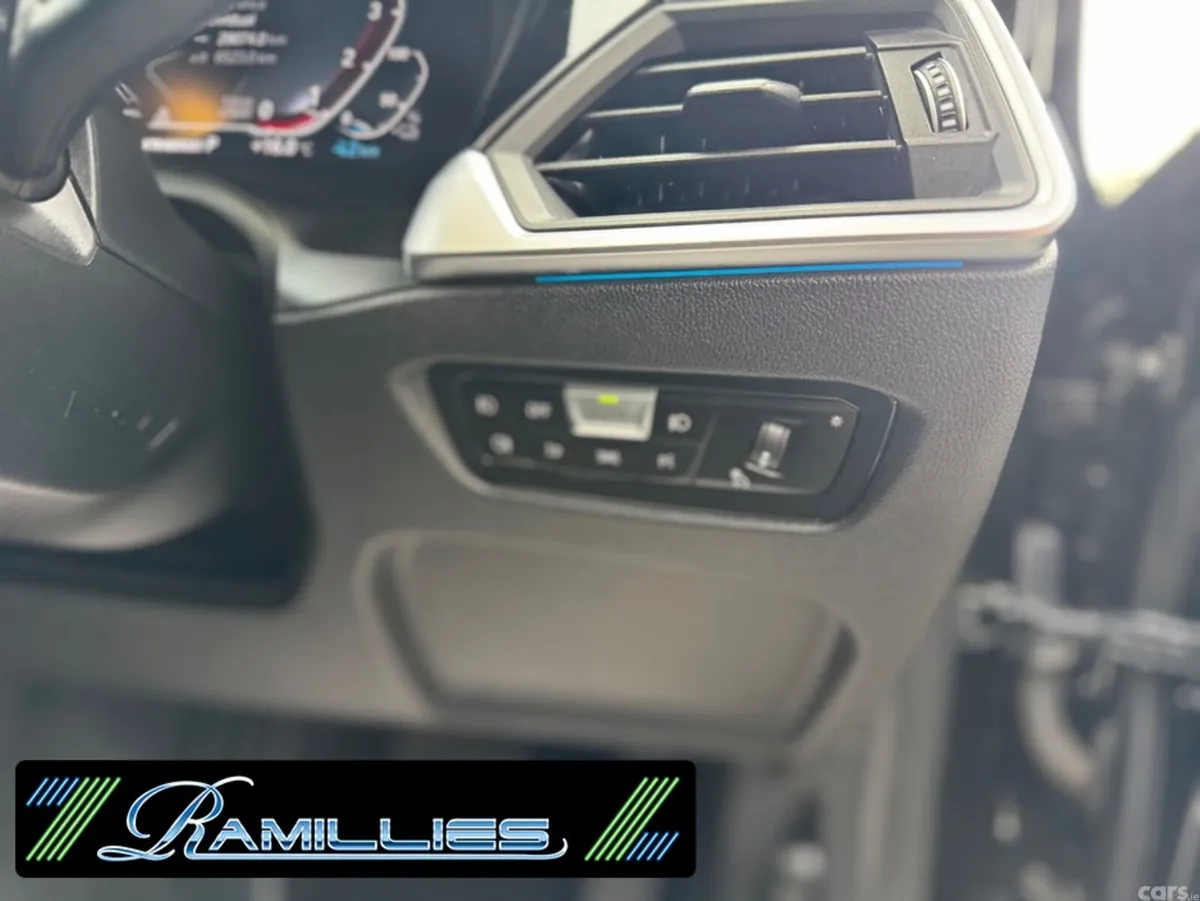 BMW 3-Series Estate, Petrol Plug-in Hybrid, 2022, Black