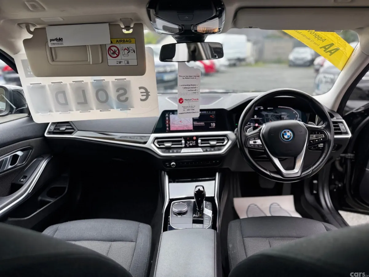 BMW 3-Series Estate, Petrol Plug-in Hybrid, 2022, Black