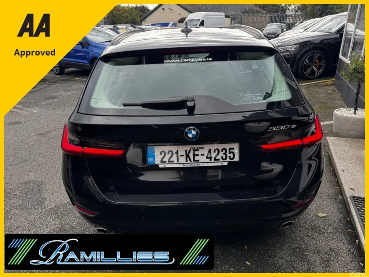 BMW 3-Series Estate, Petrol Plug-in Hybrid, 2022, Black