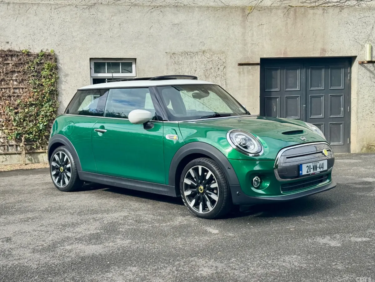 Mini Cooper Hatchback, Electric, 2021, Green