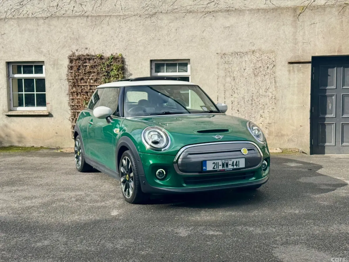 Mini Cooper Hatchback, Electric, 2021, Green