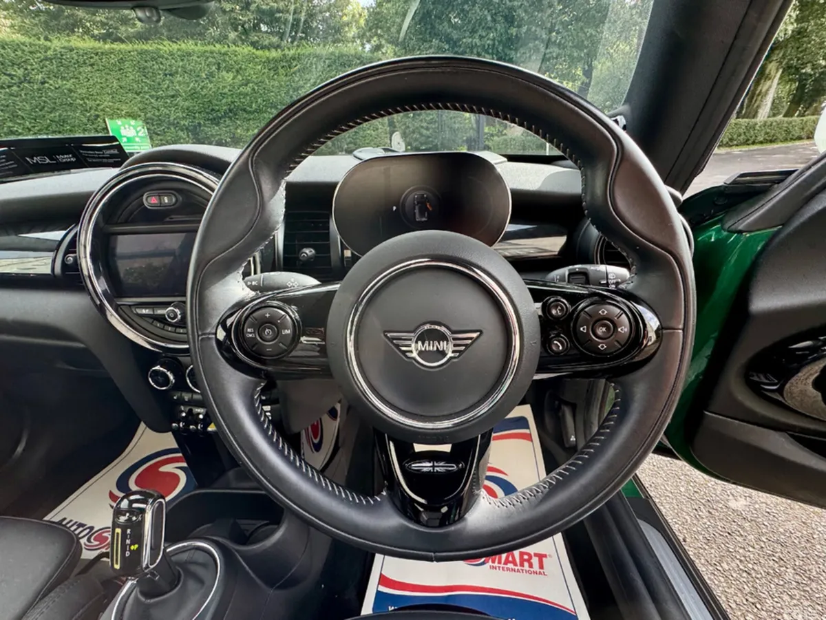 Mini Cooper Hatchback, Electric, 2021, Green