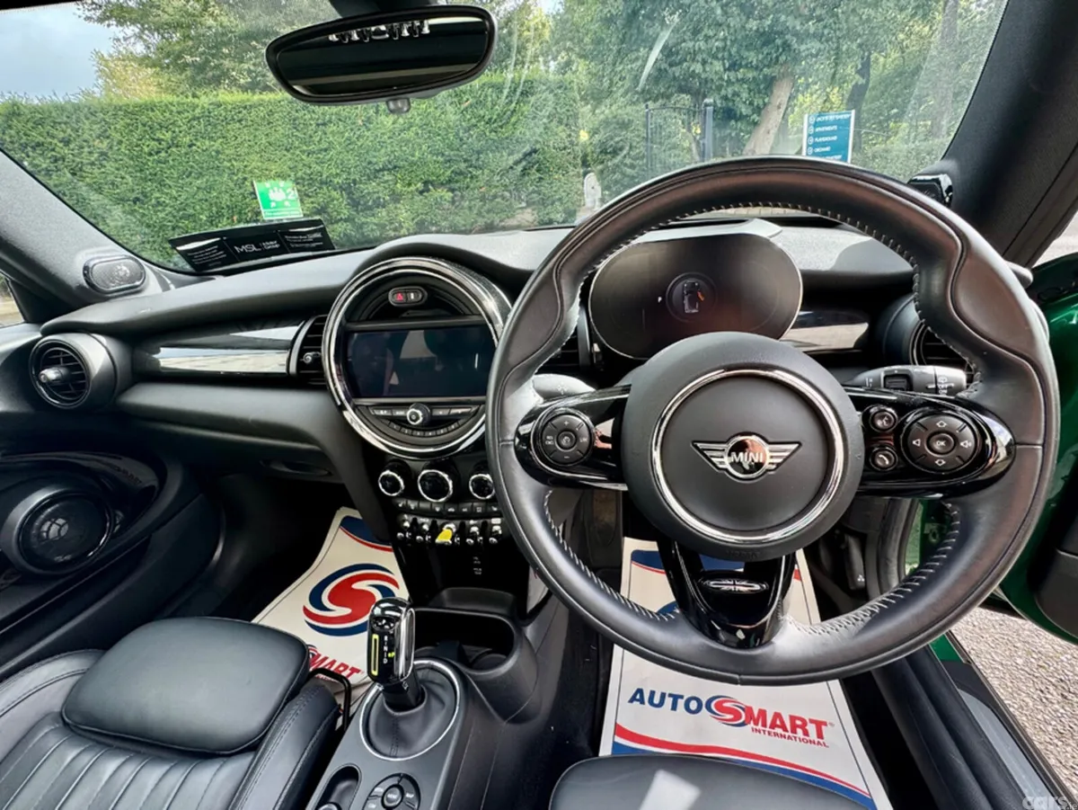 Mini Cooper Hatchback, Electric, 2021, Green