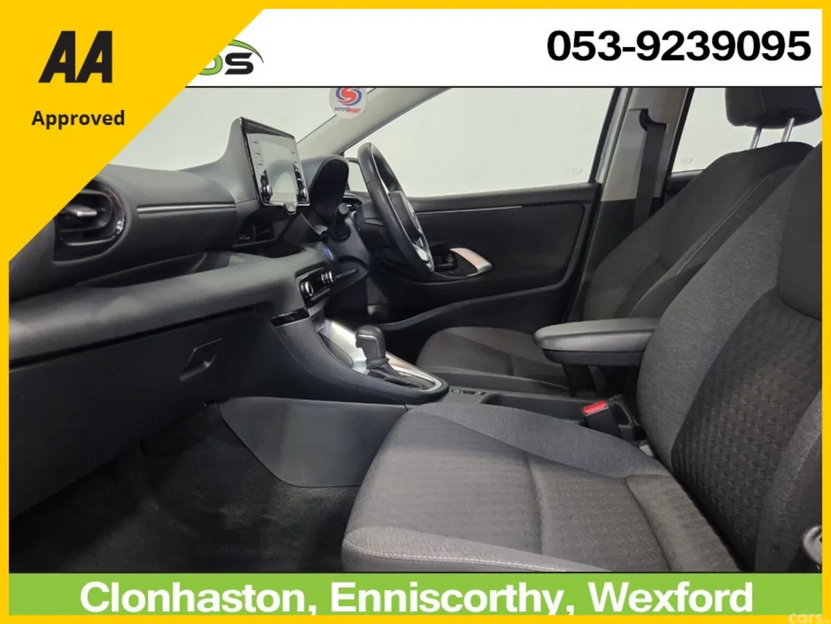 Toyota Yaris Hatchback, Petrol Hybrid, 2023, Grey