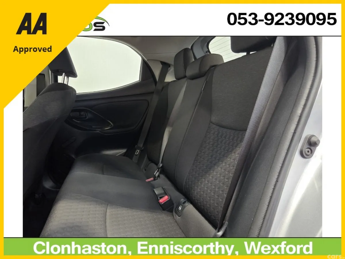 Toyota Yaris Hatchback, Petrol Hybrid, 2023, Grey