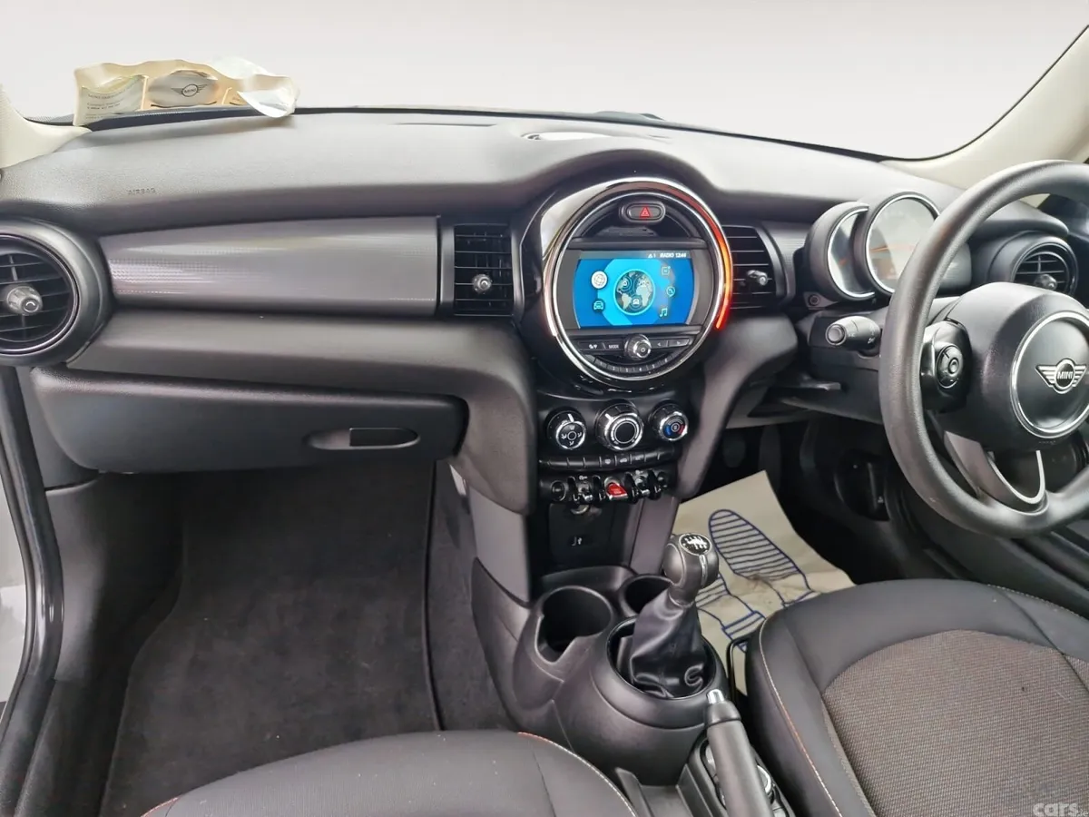 Mini Cooper Hatchback, Petrol, 2019, Grey
