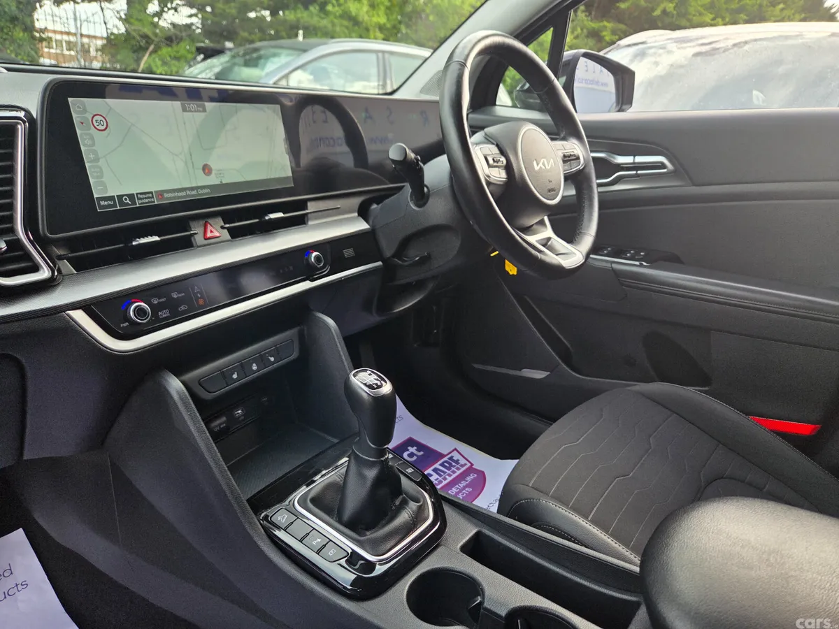 Kia Sportage SUV, Diesel Hybrid, 2023, Black
