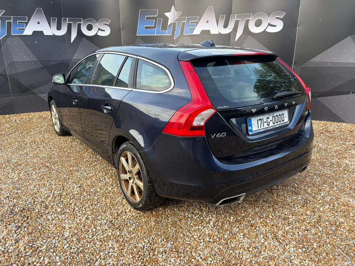 Volvo V60 Estate, Diesel, 2017, Blue