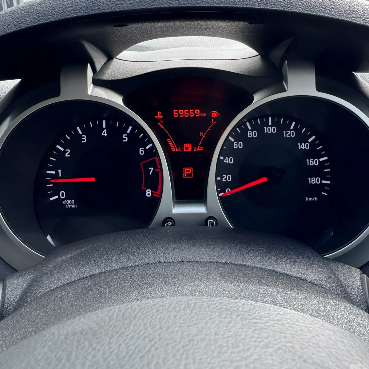 Nissan Juke SUV, Petrol, 2017, Grey