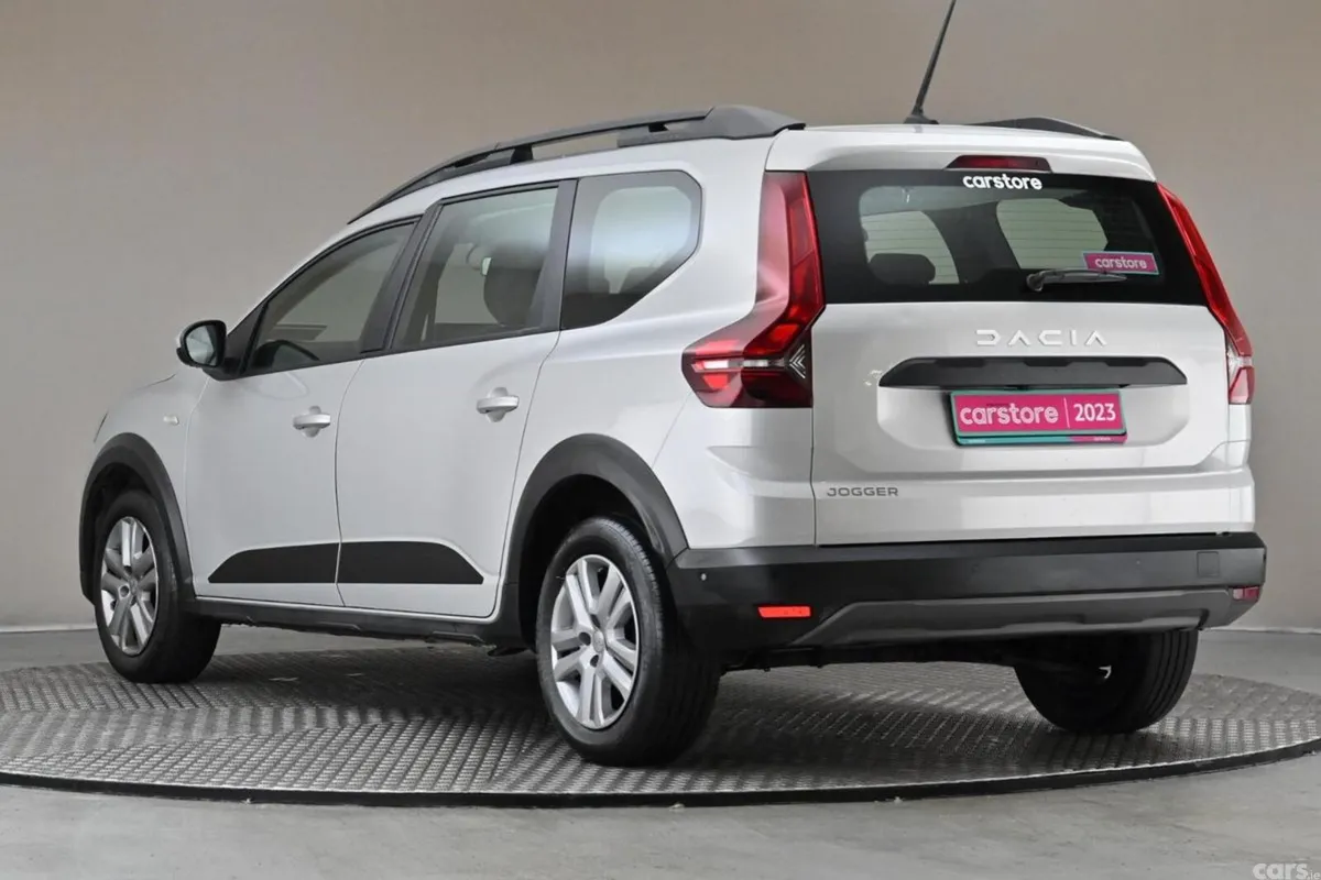 Dacia Jogger MPV, Petrol, 2023, Grey
