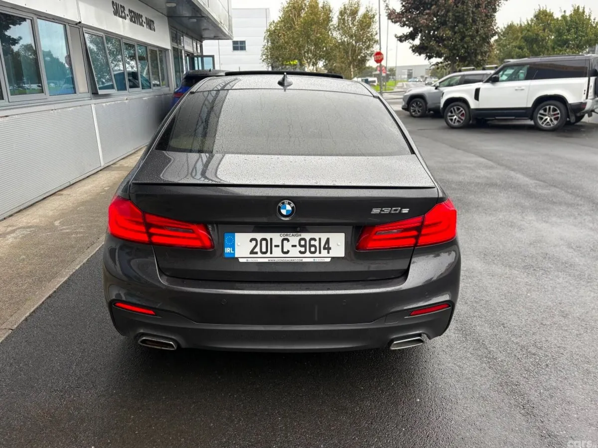 BMW 5-Series Saloon, Petrol Plug-in Hybrid, 2020, Grey