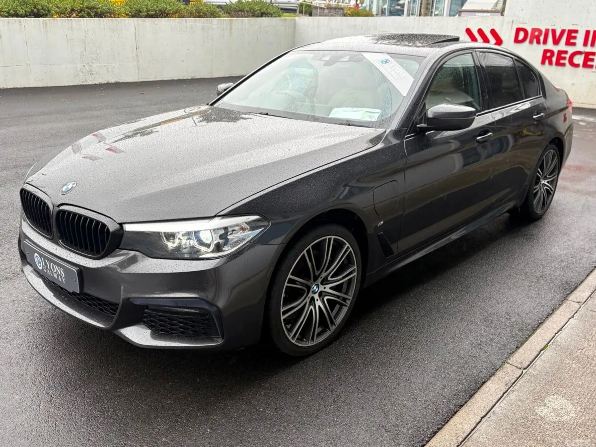 BMW 5-Series Saloon, Petrol Plug-in Hybrid, 2020, Grey