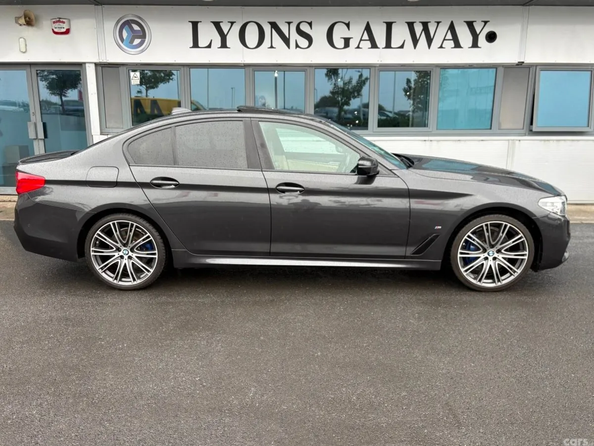 BMW 5-Series Saloon, Petrol Plug-in Hybrid, 2020, Grey