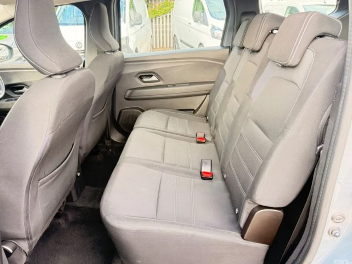 Dacia Jogger MPV, Petrol, 2023, Grey