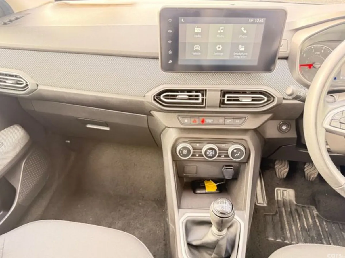 Dacia Jogger MPV, Petrol, 2023, Grey