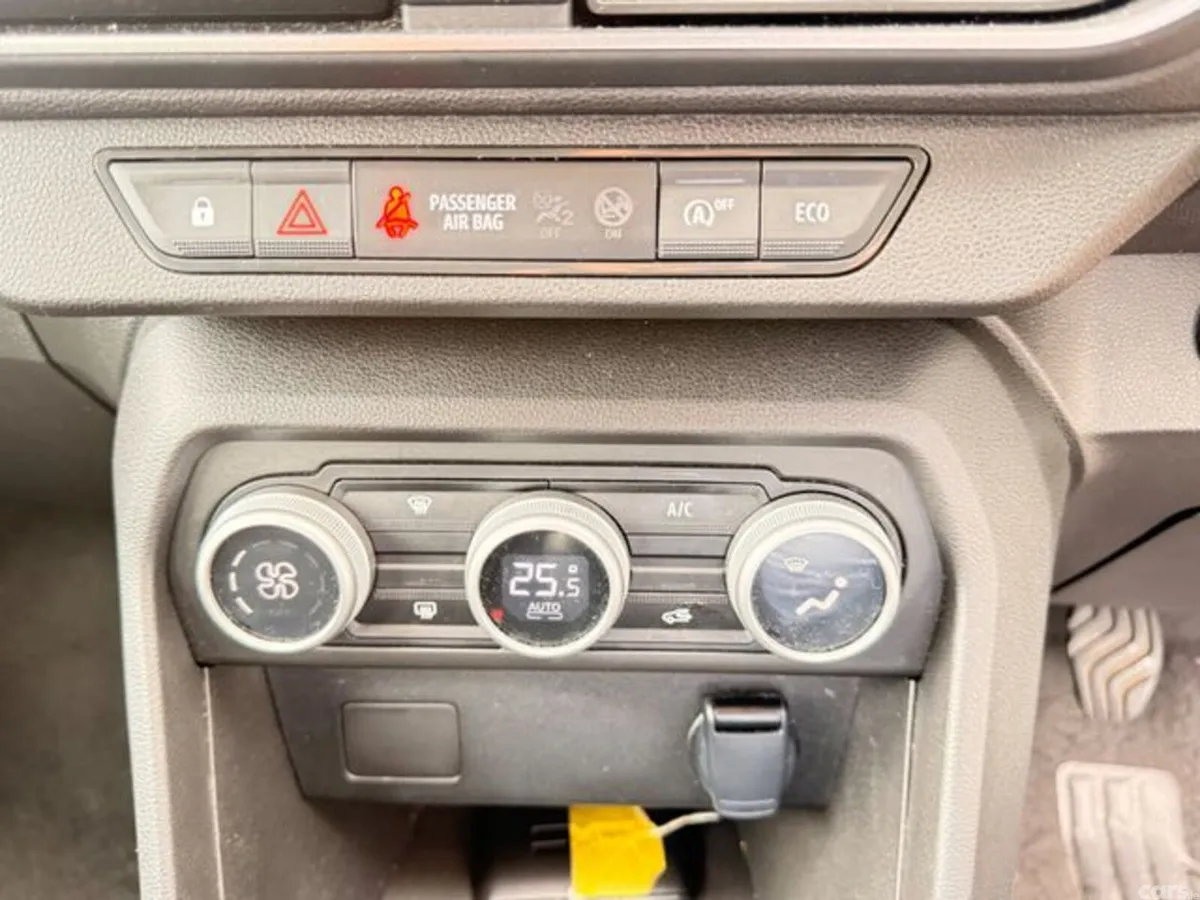 Dacia Jogger MPV, Petrol, 2023, Grey