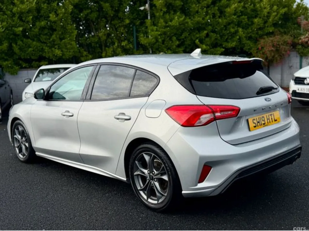 Ford Focus Hatchback, Diesel, 2019, Silver