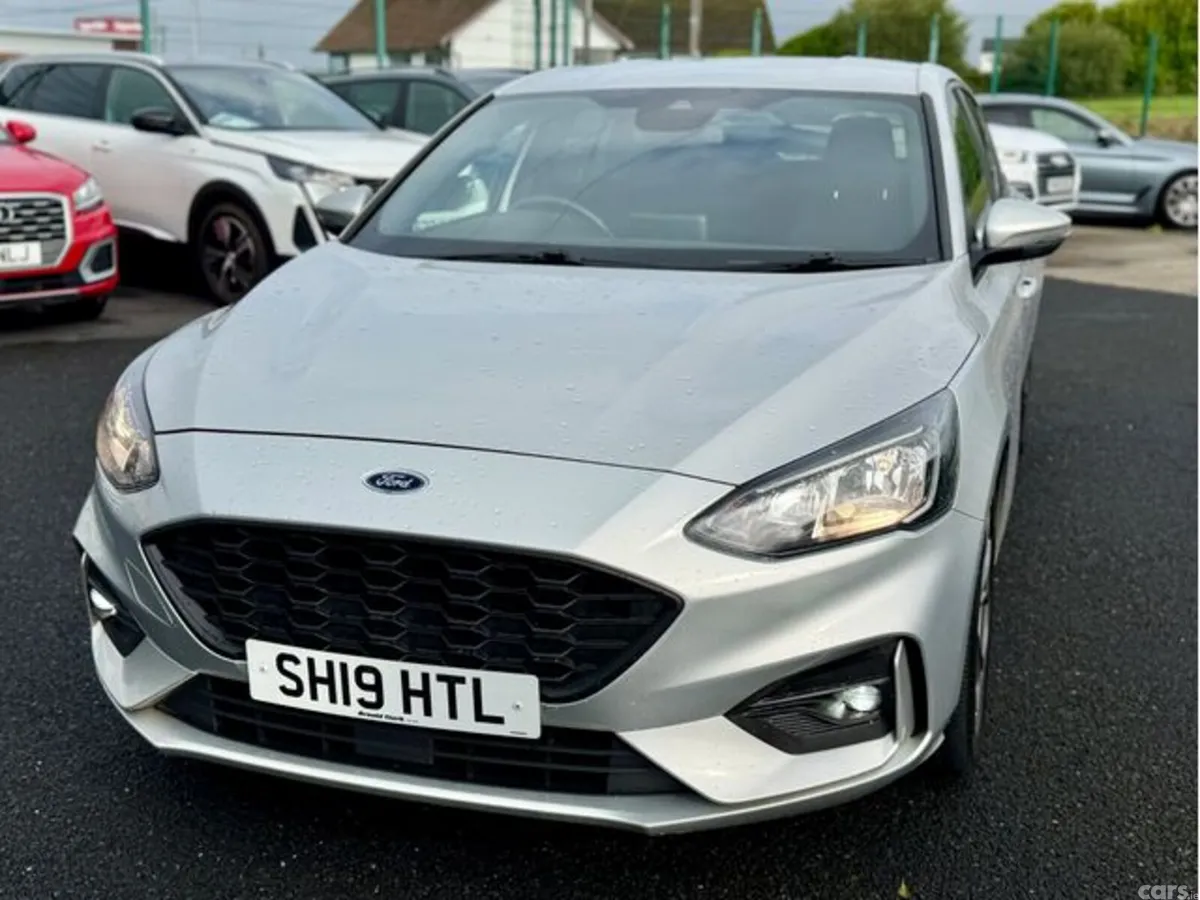Ford Focus Hatchback, Diesel, 2019, Silver