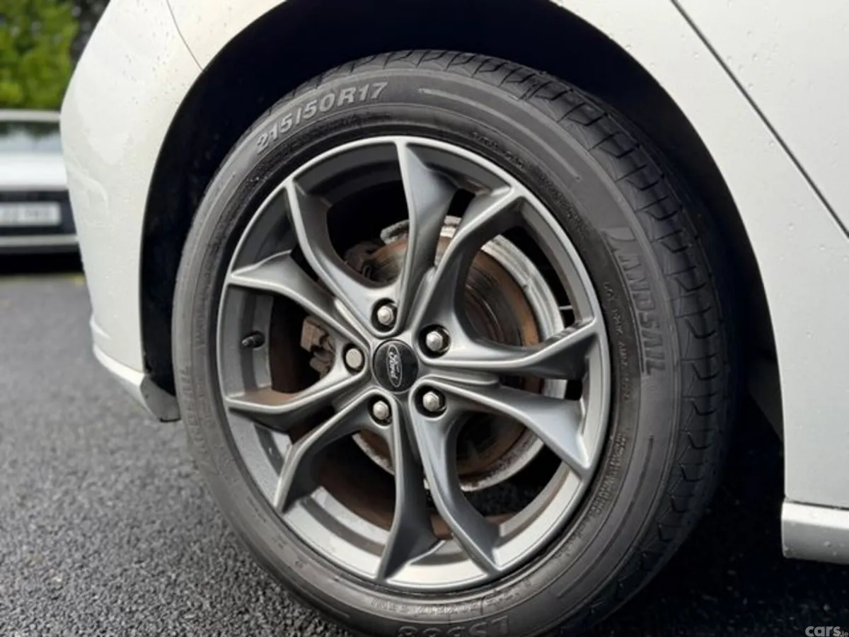 Ford Focus Hatchback, Diesel, 2019, Silver