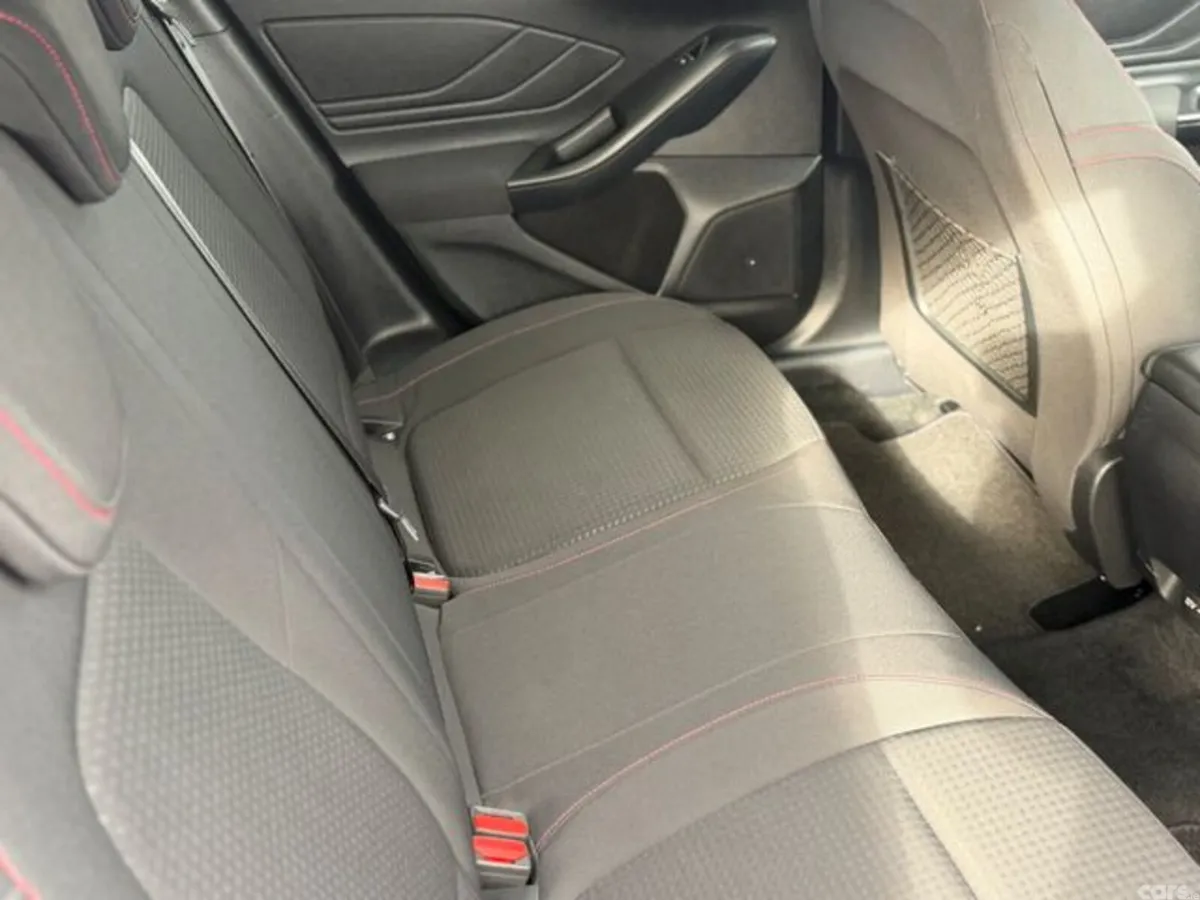 Ford Focus Hatchback, Diesel, 2019, Silver