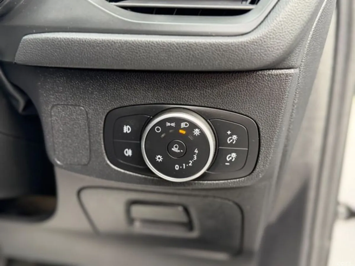 Ford Focus Hatchback, Diesel, 2019, Silver