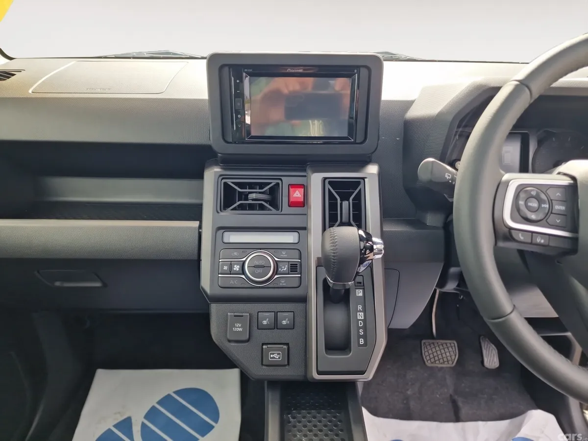 Daihatsu Taft Hatchback, Petrol, 2024, Black