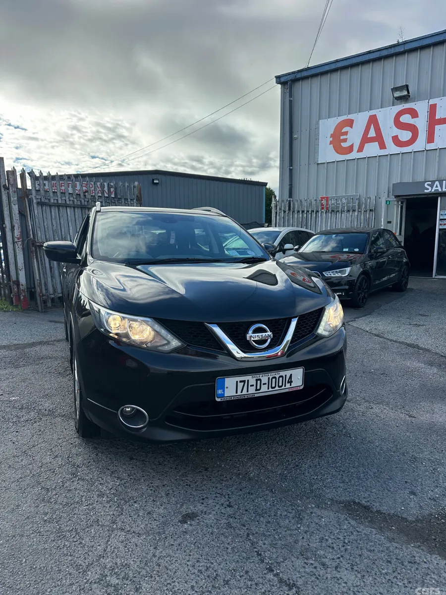 Nissan Qashqai SUV, Diesel, 2017, Black