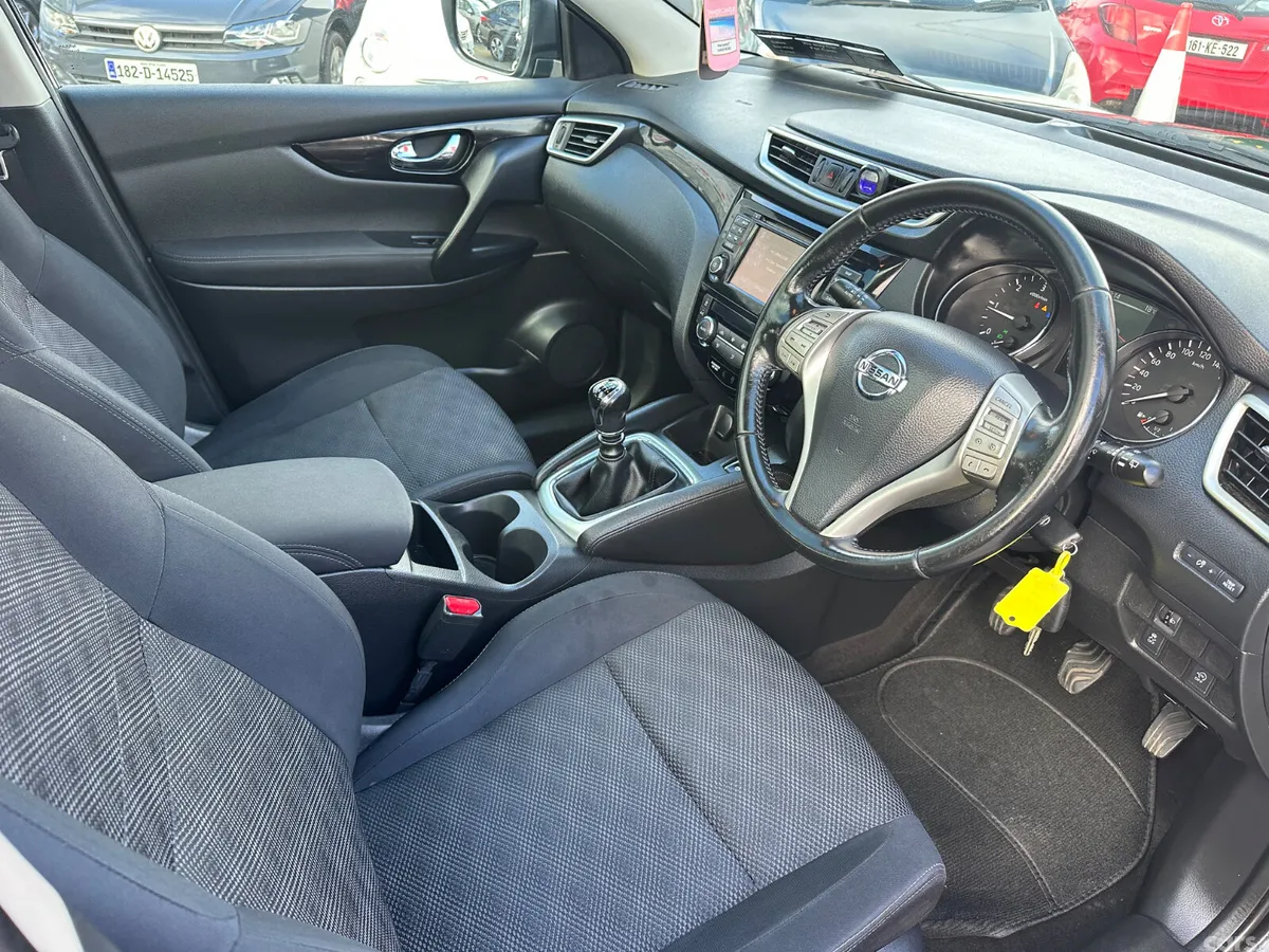 Nissan Qashqai SUV, Diesel, 2017, Black