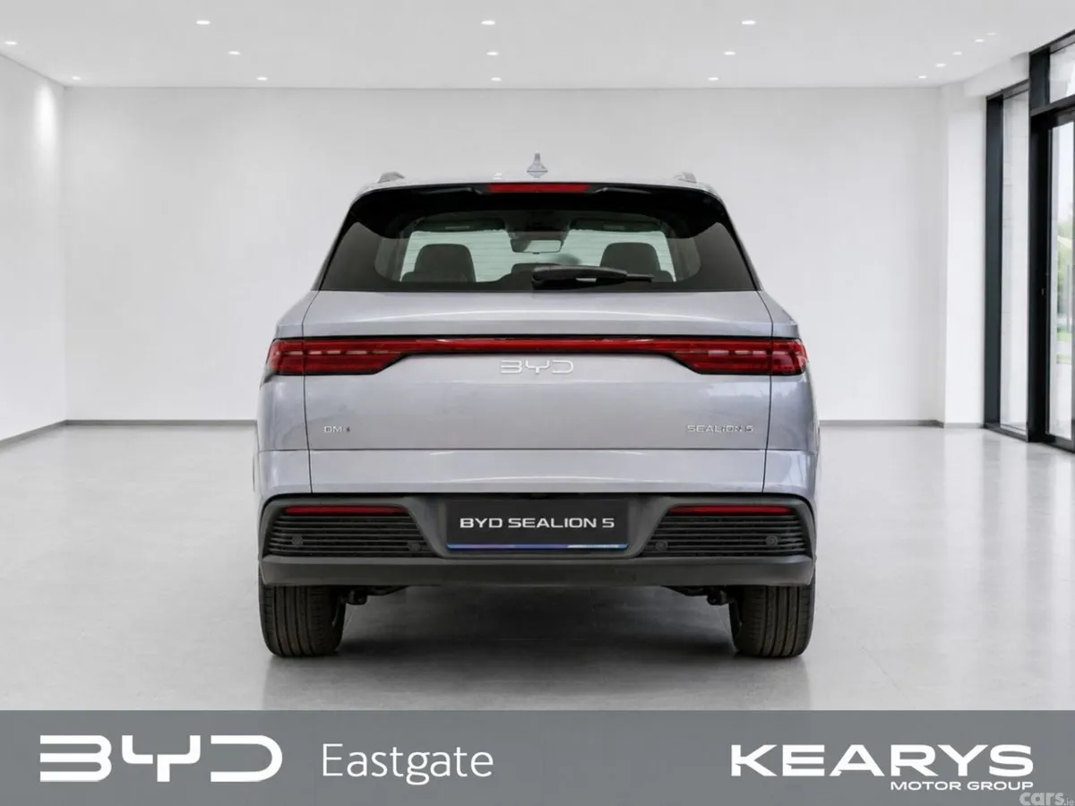 BYD SEALION 5 Hatchback, Petrol Plug-in Hybrid, 2026, Grey