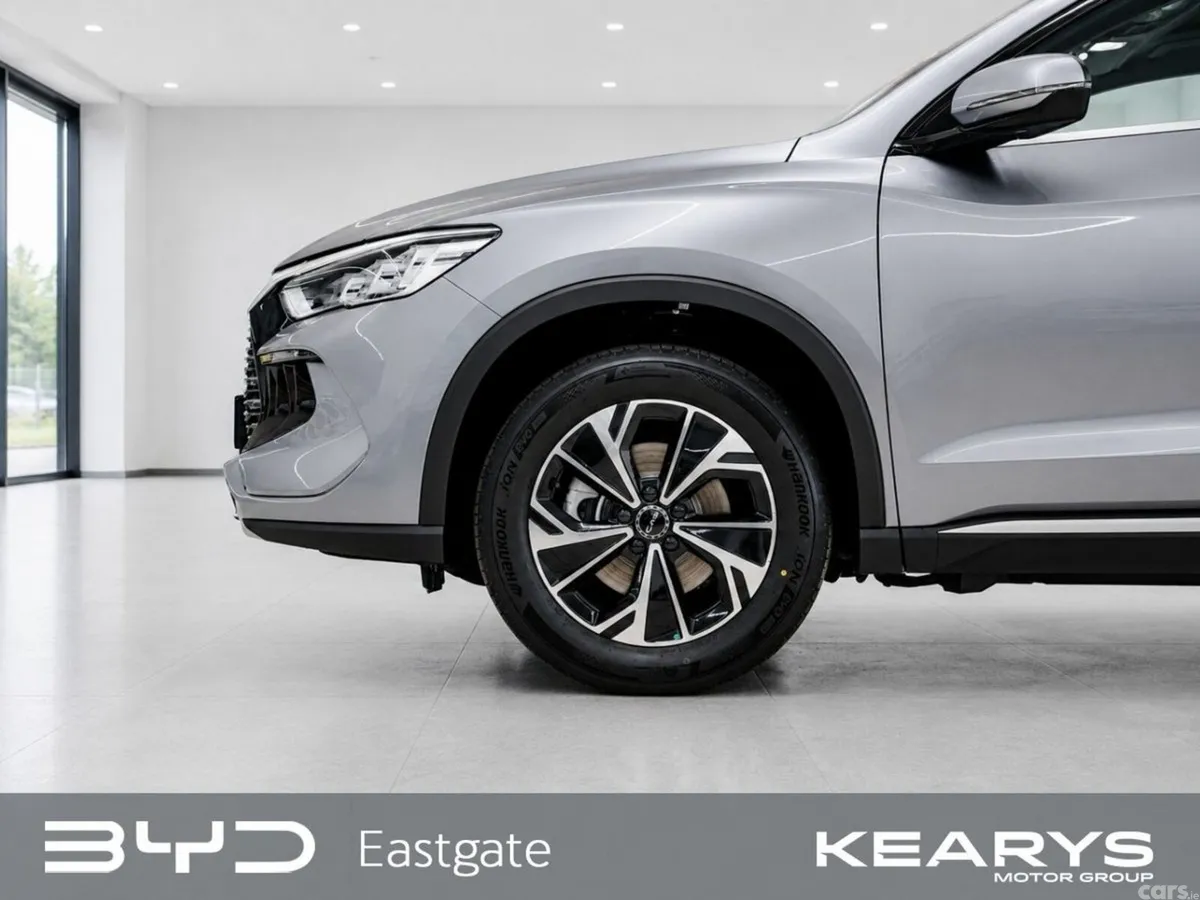 BYD SEALION 5 Hatchback, Petrol Plug-in Hybrid, 2026, Grey