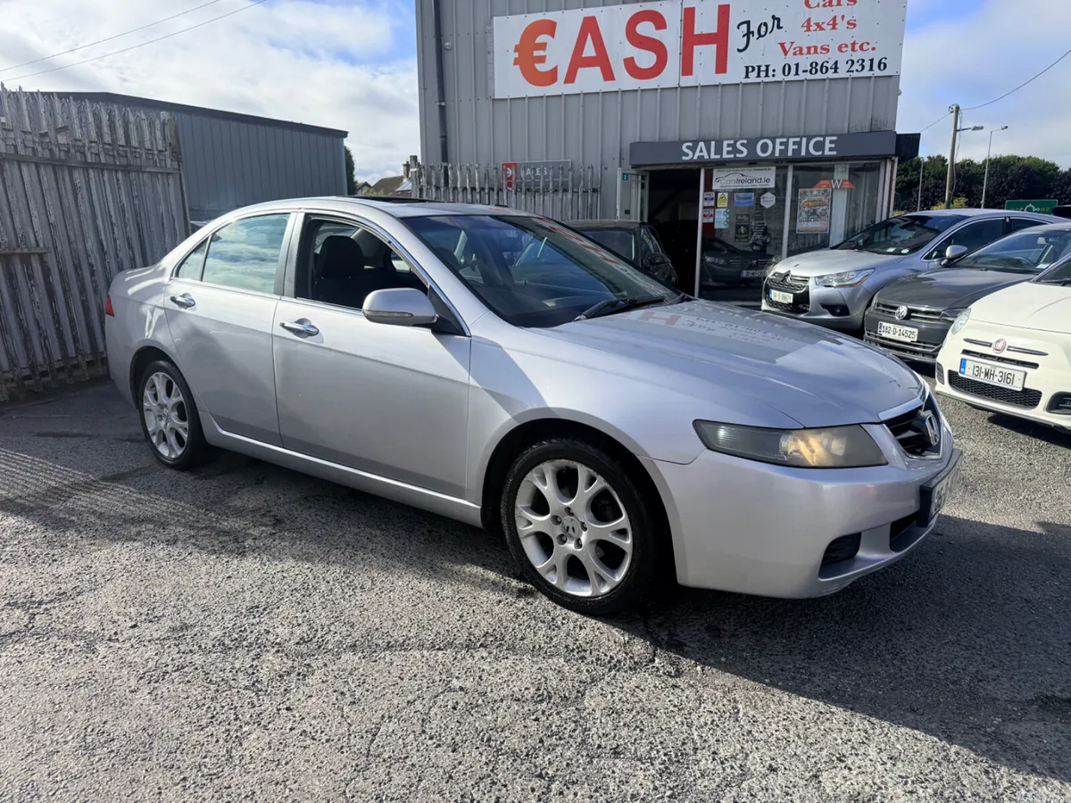 Honda Accord Saloon, Petrol, 2005, Silver
