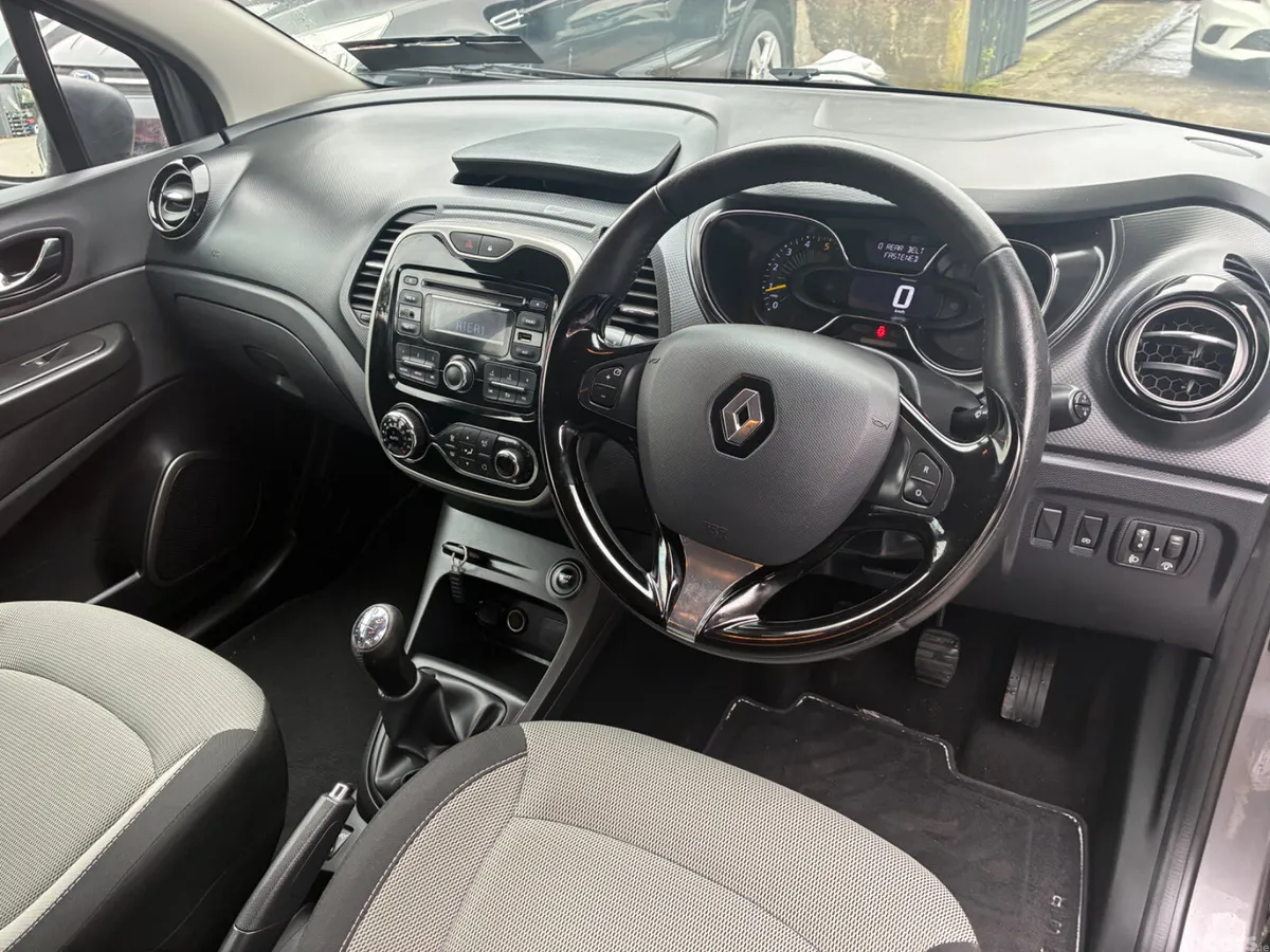 Renault Captur Hatchback, Diesel, 2016, Grey