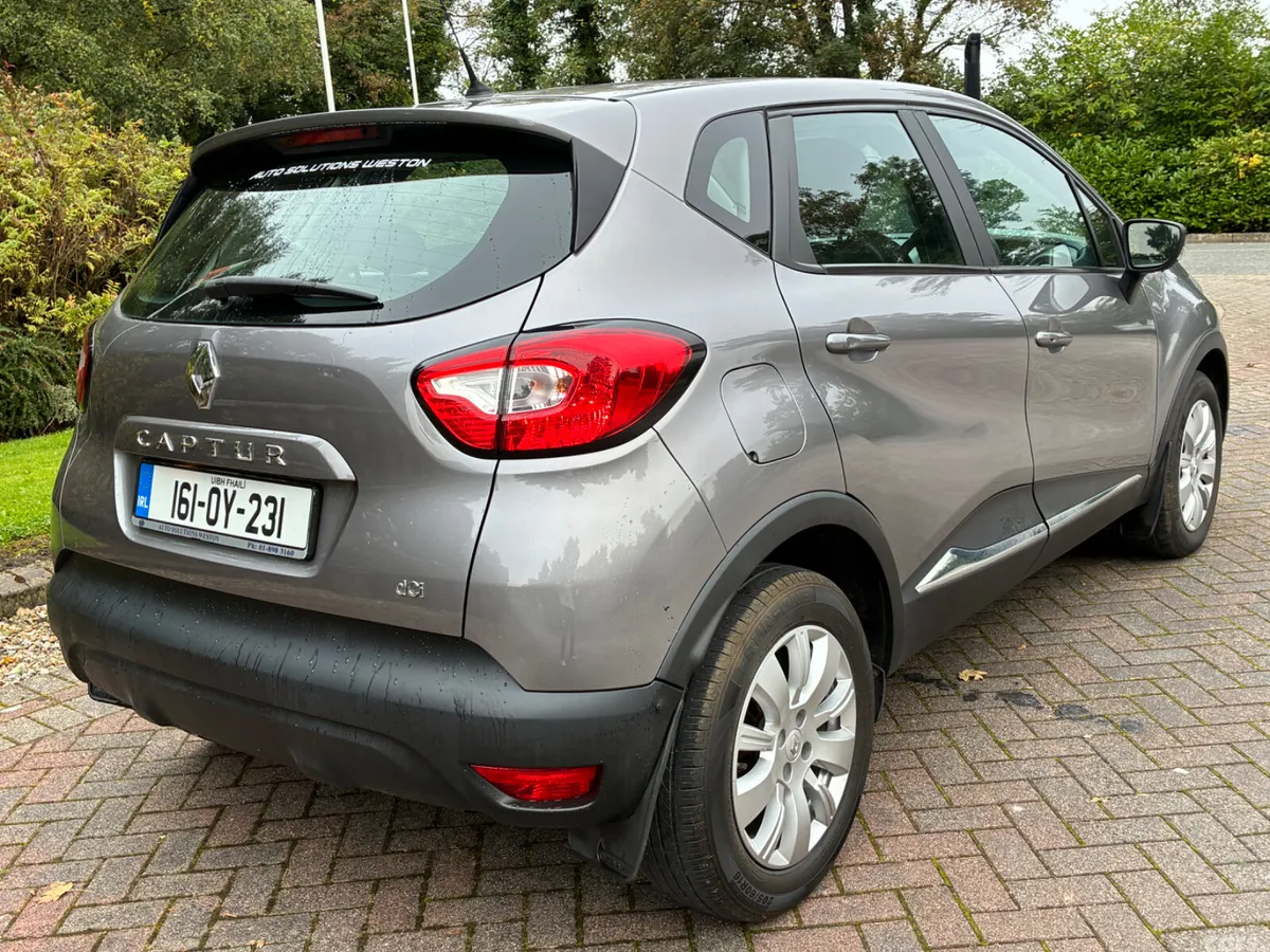 Renault Captur Hatchback, Diesel, 2016, Grey