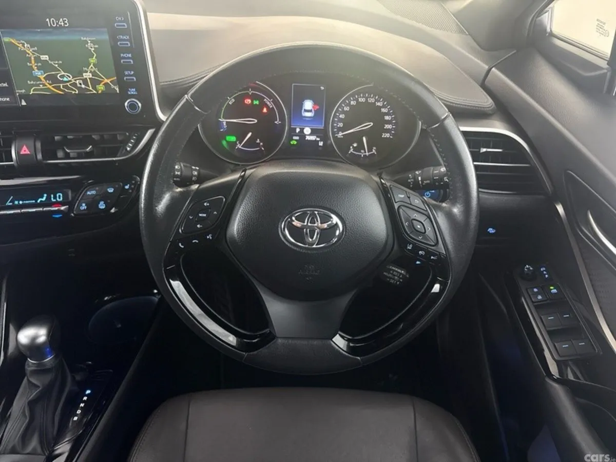 Toyota C-HR SUV, Petrol Hybrid, 2021, Grey