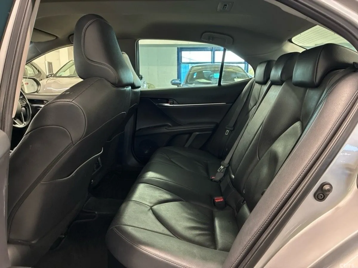 Toyota Camry Saloon, Petrol Hybrid, 2023, Silver