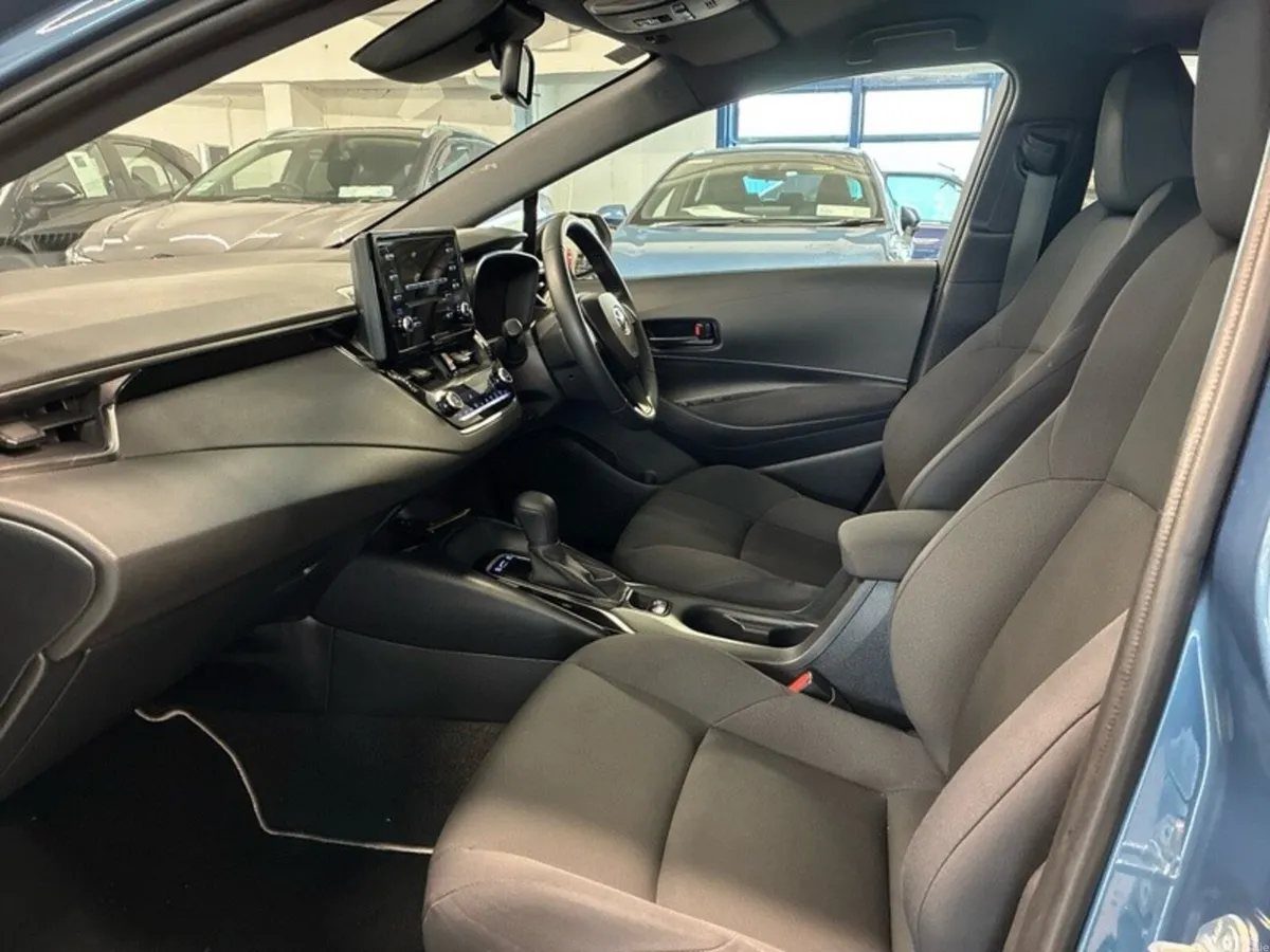 Toyota Corolla Hatchback, Petrol Hybrid, 2020, Blue