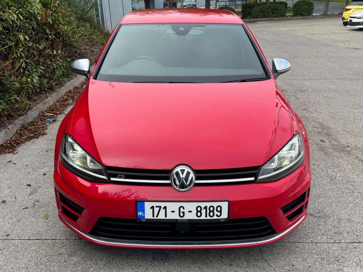 Volkswagen Golf Hatchback, Petrol, 2017, Red